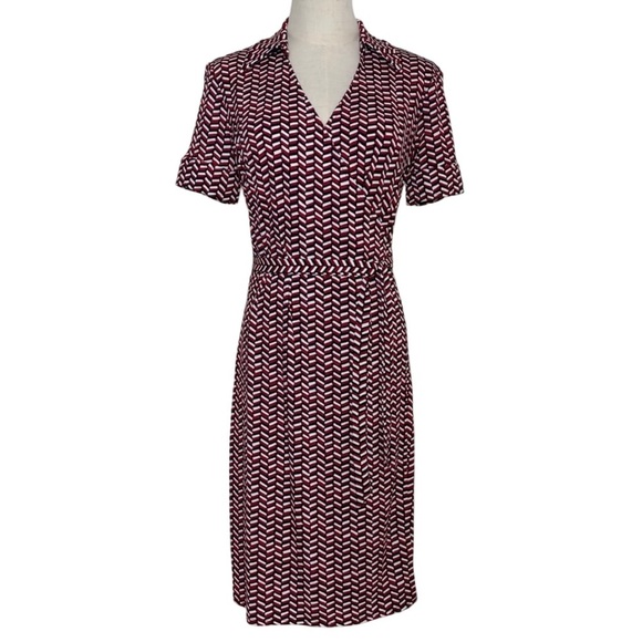 LOFT Dresses & Skirts - LOFT Geometric Print Above the Knee-Length Wrap Dress Red Black White Size 4